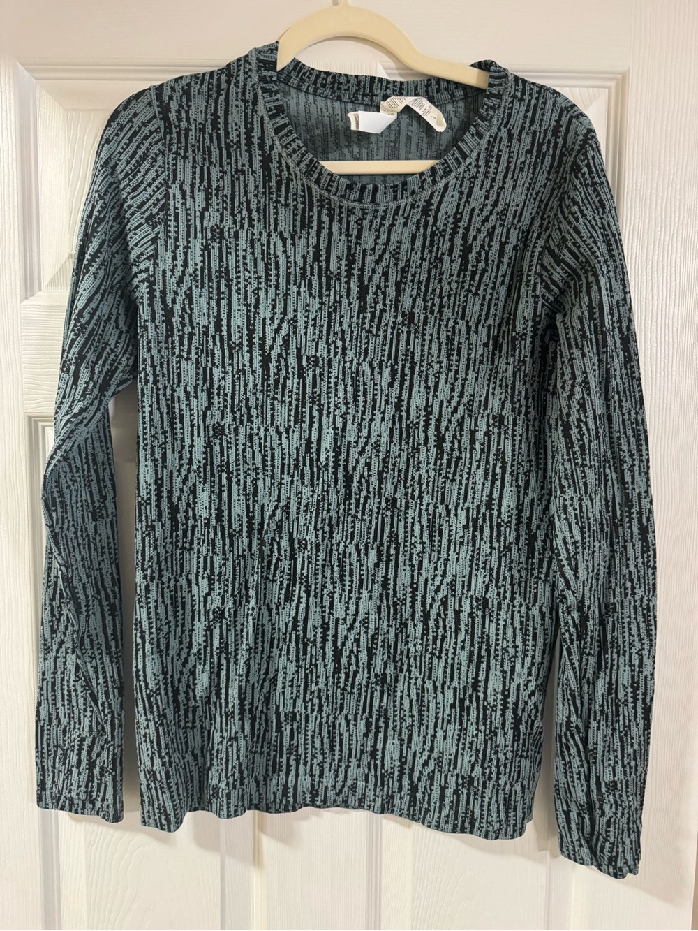 Athleta Teal and Black Patterned Long-Sleeve Crewneck